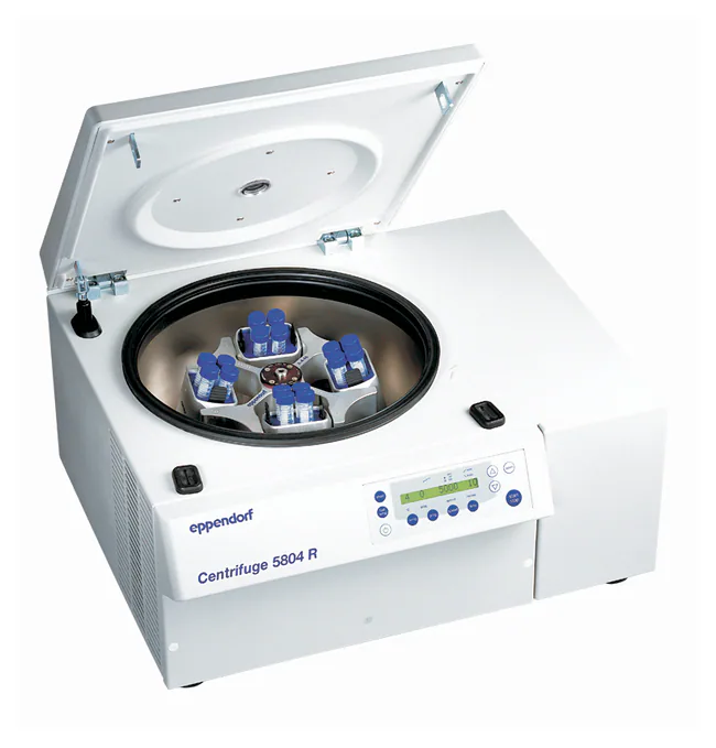 Centrifuga Eppendorf 5804 R IVD